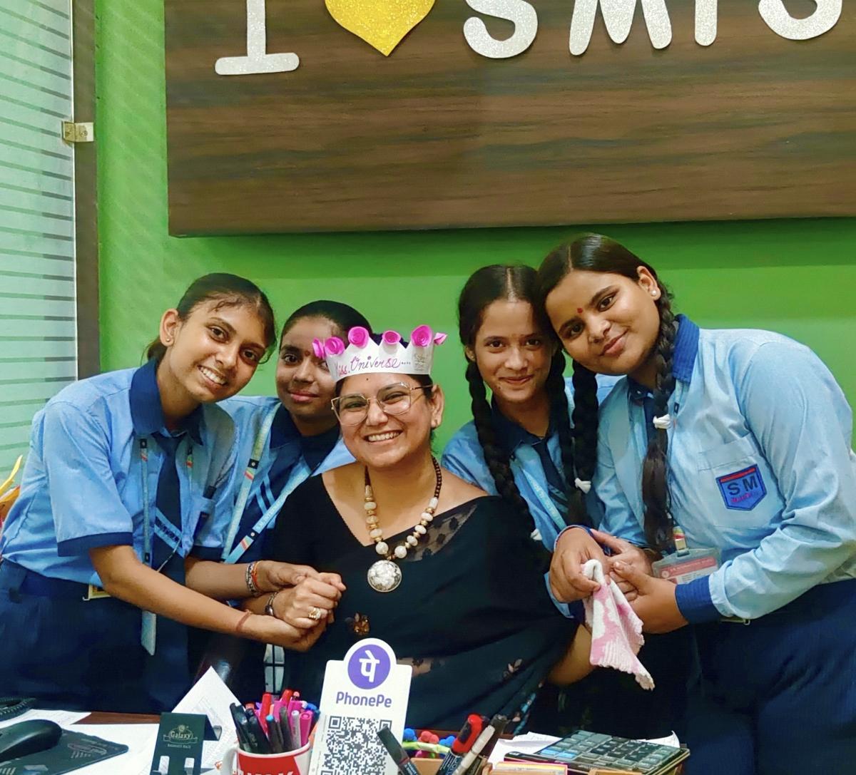 Class 6 – 8 classroom at S. M. INTERNATIONAL SCHOOL 